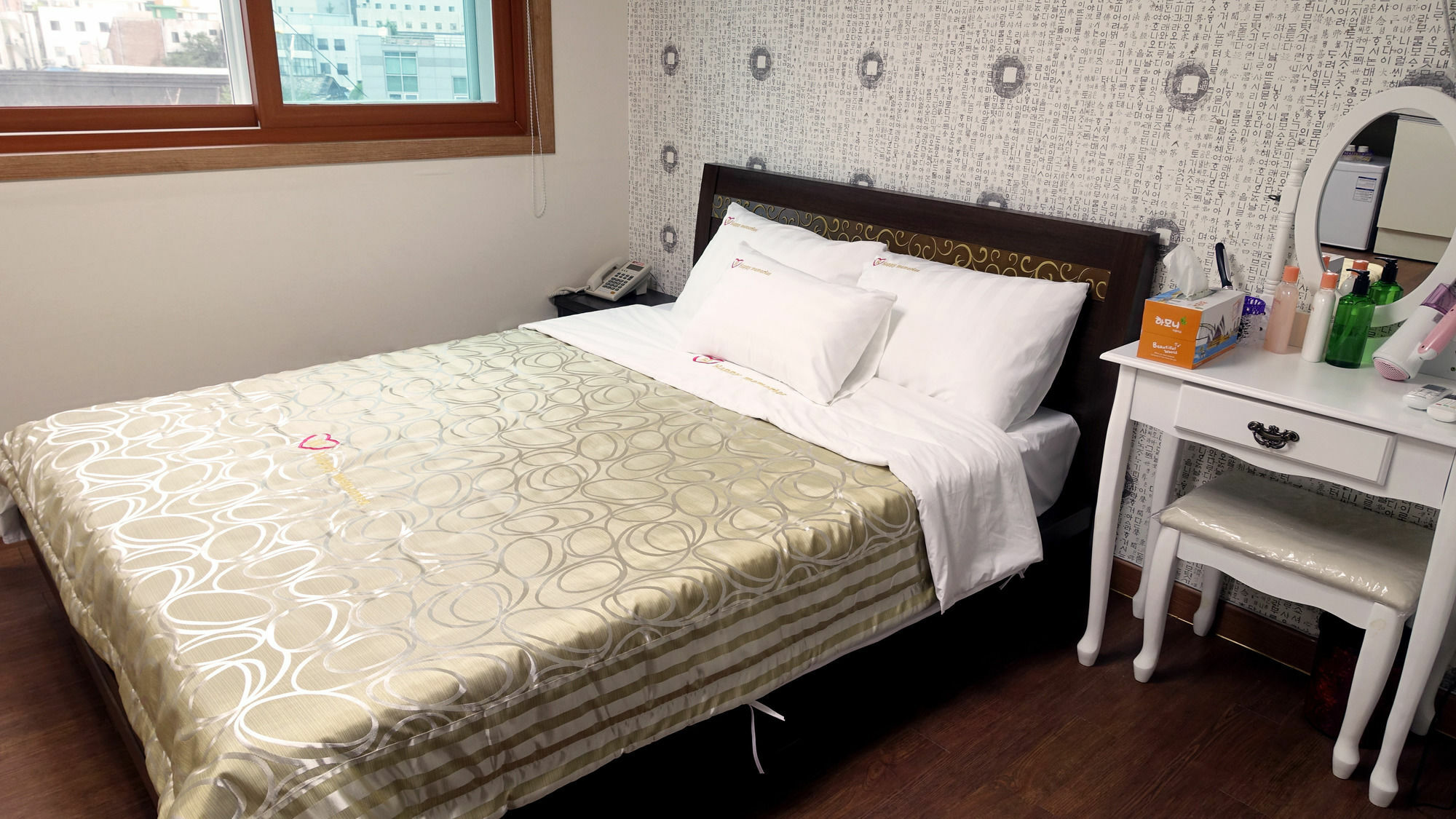 Happy Memory Hotell Jeonju Eksteriør bilde